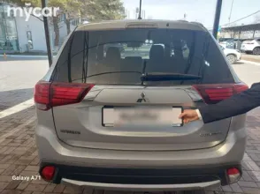 фото Mitsubishi Outlander 2015 года с пробегом за 8000000 тенге в undefined - фото 2