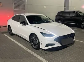фото Hyundai Sonata 2021 года с пробегом за 12000000 тенге в undefined - фото 2