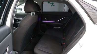 фото Hyundai Elantra 2024 года с пробегом за 10590000 тенге в undefined - фото 2