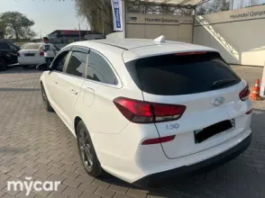 фото Hyundai i30 2023 года с пробегом за 8000000 тенге в undefined - фото 4