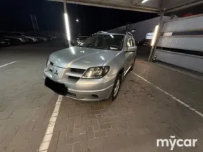 фото Mitsubishi Outlander 2004 года с пробегом за 4000000 тенге в undefined - фото 1