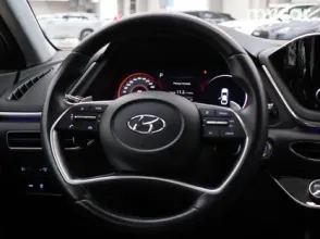 фото Hyundai Sonata 2023 года с пробегом за 12890000 тенге в undefined - фото 2