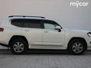 фото Toyota Land Cruiser 300 2023 года с пробегом за 49450000 тенге в undefined - фото 2