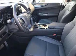 фото Lexus NX 2022 года с пробегом за 24670000 тенге в undefined - фото 2