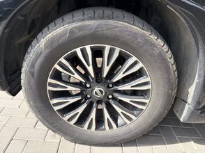 фото Infiniti QX56 2011 года с пробегом за 11000000 тенге в undefined - фото 4