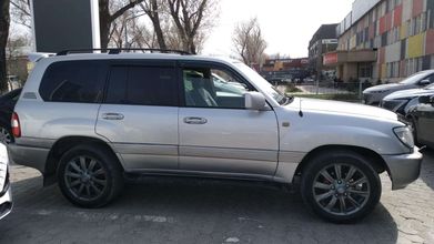 фото Toyota Land Cruiser 2005 года с пробегом за 15000000 тенге в undefined - фото 2