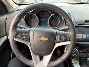 фото Chevrolet Cruze 2015 года с пробегом за 4300000 тенге в undefined - фото 4
