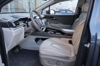 фото Hyundai Custin 2024 года с пробегом за 12990000 тенге в undefined - фото 2