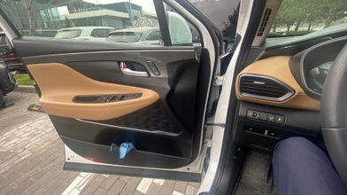 фото Hyundai Santa Fe 2023 года с пробегом за 16000000 тенге в undefined - фото 2