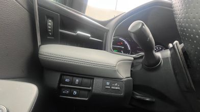 фото Toyota Avalon 2020 года с пробегом за 13000000 тенге в undefined - фото 4