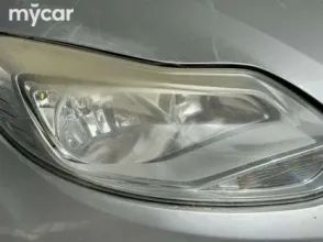 фото Ford Focus 2012 года с пробегом за 2000000 тенге в undefined - фото 4