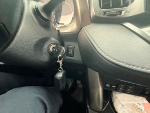 фото Toyota RAV4 2013 года с пробегом за 9000000 тенге в undefined - фото 3