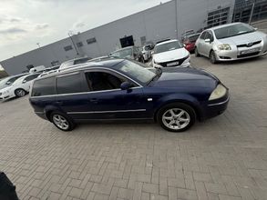 фото Volkswagen Passat 2003 года с пробегом за 3800000 тенге в undefined - фото 2