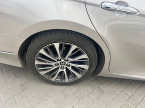 фото Toyota Camry 2019 года с пробегом за 14000000 тенге в undefined - фото 2