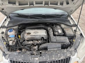 фото Skoda Yeti 2013 года с пробегом за 5000000 тенге в undefined - фото 2