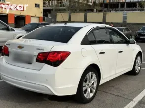 фото Chevrolet Cruze 2013 года с пробегом за 4400000 тенге в undefined - фото 2