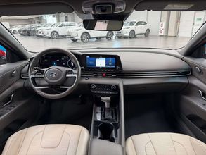 фото Hyundai Elantra 2023 года с пробегом за 9790000 тенге в undefined - фото 3