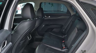 фото Kia K5 2024 года с пробегом за 12390000 тенге в undefined - фото 3