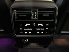 фото Porsche Cayenne 2023 года с пробегом за 53700000 тенге в undefined - фото 2