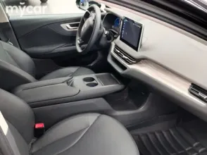 фото Hongqi E-QM5 2025 года с пробегом за 7900000 тенге в undefined - фото 4