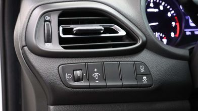 фото Hyundai i30 2022 года с пробегом за 8500000 тенге в undefined - фото 2