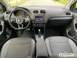 фото Volkswagen Polo 2018 года с пробегом за 1000000 тенге в undefined - фото 1