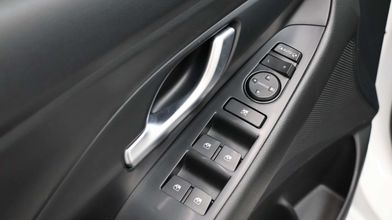 фото Hyundai i30 2022 года с пробегом за 8500000 тенге в undefined - фото 4