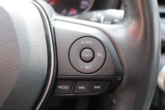 фото Toyota RAV4 2020 года с пробегом за 13490000 тенге в undefined - фото 2