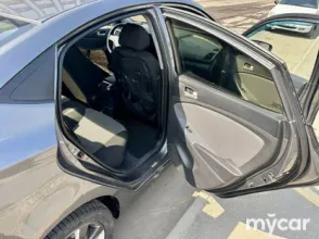 фото Hyundai Solaris 2012 года с пробегом за 4500000 тенге в undefined - фото 3