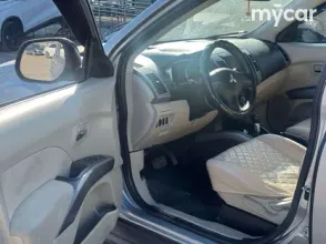 фото Mitsubishi Outlander 2010 года с пробегом за 5500000 тенге в undefined - фото 4