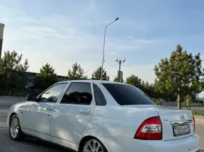 фото Volkswagen Polo 2014 года с пробегом за 1000000 тенге в undefined - фото 1