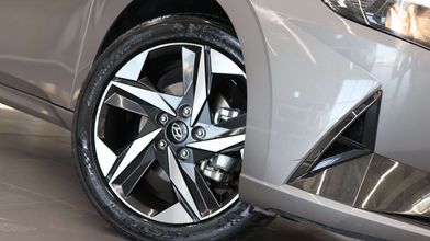 фото Hyundai Elantra 2023 года с пробегом за 10190000 тенге в undefined - фото 3