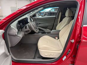 фото Hyundai Elantra 2023 года с пробегом за 9790000 тенге в undefined - фото 2
