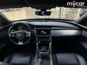 фото Jaguar XF 2020 года с пробегом за 16000000 тенге в undefined - фото 4