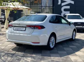 фото Toyota Corolla 2019 года с пробегом за 9772727 тенге в undefined - фото 2