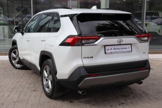 фото Toyota RAV4 2020 года с пробегом за 13490000 тенге в undefined - фото 4
