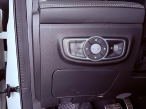 фото Jetour X90 plus 2023 года с пробегом за 10000000 тенге в undefined - фото 2