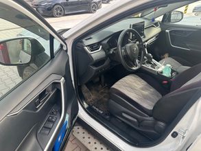 фото Toyota RAV4 2021 года с пробегом за 15000000 тенге в undefined - фото 4