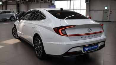 фото Hyundai Sonata 2023 года с пробегом за 10990000 тенге в undefined - фото 4