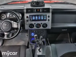 фото Toyota FJ Cruiser 2007 года с пробегом за 12000000 тенге в undefined - фото 3