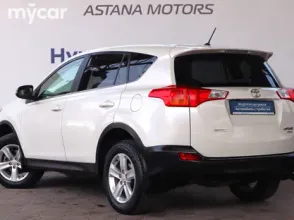 фото Toyota RAV4 2013 года с пробегом за 8400000 тенге в undefined - фото 2