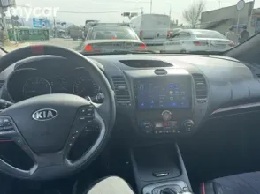 фото Kia Cerato 2014 года с пробегом за 5600000 тенге в undefined - фото 4