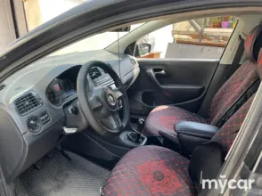 фото Volkswagen Polo 2014 года с пробегом за 3900000 тенге в undefined - фото 4