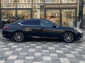 фото Lexus ES 2022 года с пробегом за 22700000 тенге в undefined - фото 3