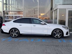 фото BMW 5 серия 2024 года с пробегом за 41500000 тенге в undefined - фото 3