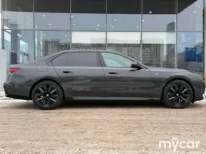 фото BMW 7 серия 2025 года с пробегом за 95000000 тенге в undefined - фото 4