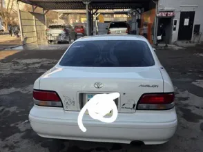 фото Toyota Avalon 1995 года с пробегом за 2200000 тенге в undefined - фото 4