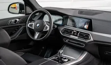 фото BMW X5 2020 года с пробегом за 47300000 тенге в undefined - фото 3