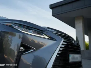 фото Lexus RX 2018 года с пробегом за 23500000 тенге в undefined - фото 4