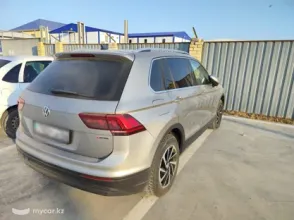 фото Volkswagen Tiguan 2018 года с пробегом за 12000000 тенге в undefined - фото 3